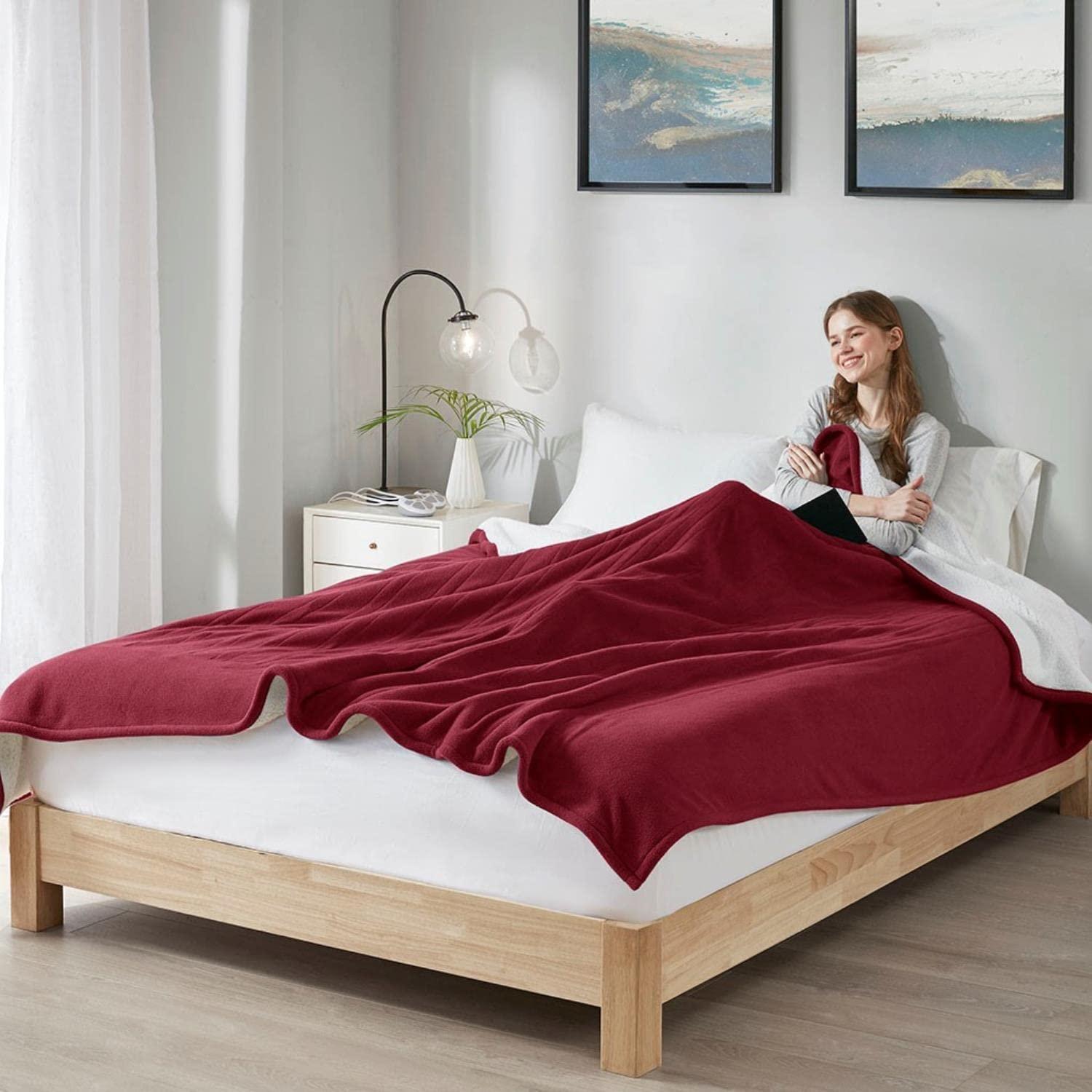 Gracie Mills Polyester Fleece to Sherpa Heated Blanket with Burgundy Finish ST54-0144