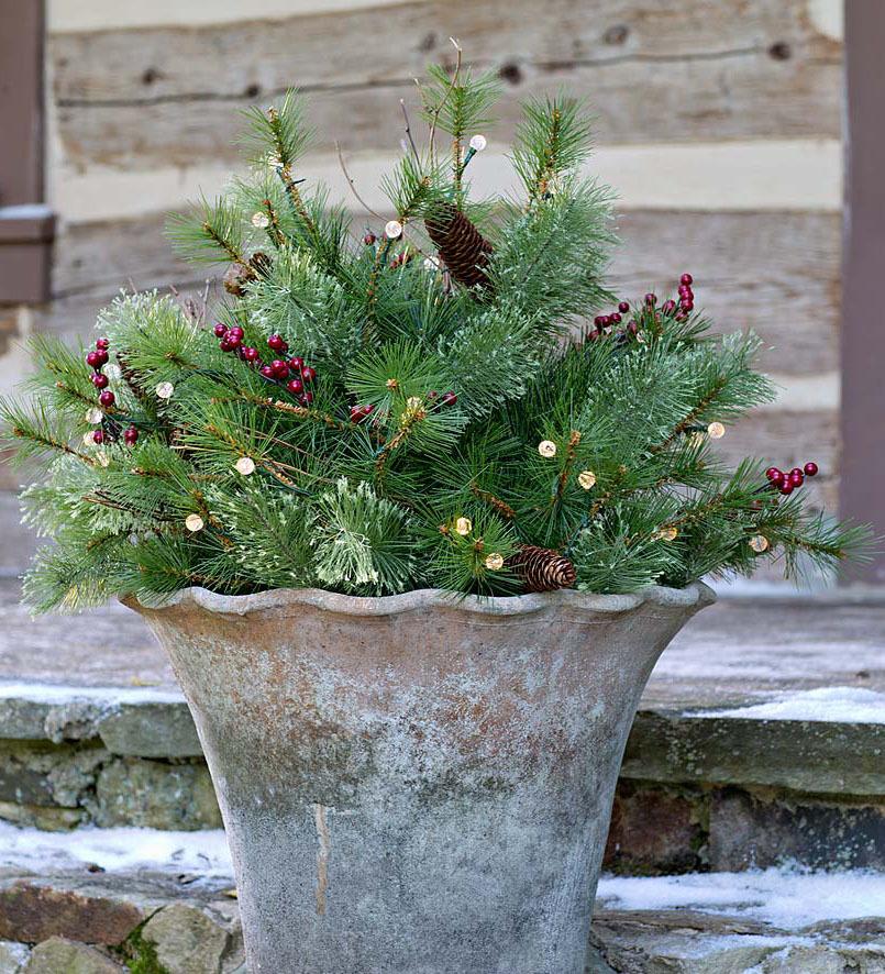 Plow &amp; Hearth Indoor/Outdoor Blue Ridge Urn Filler w/ Battery-Operated Lights