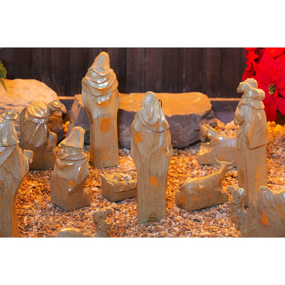 Evergreen Enterprises Nativity Set with Natural Finish and Metallic Accent
