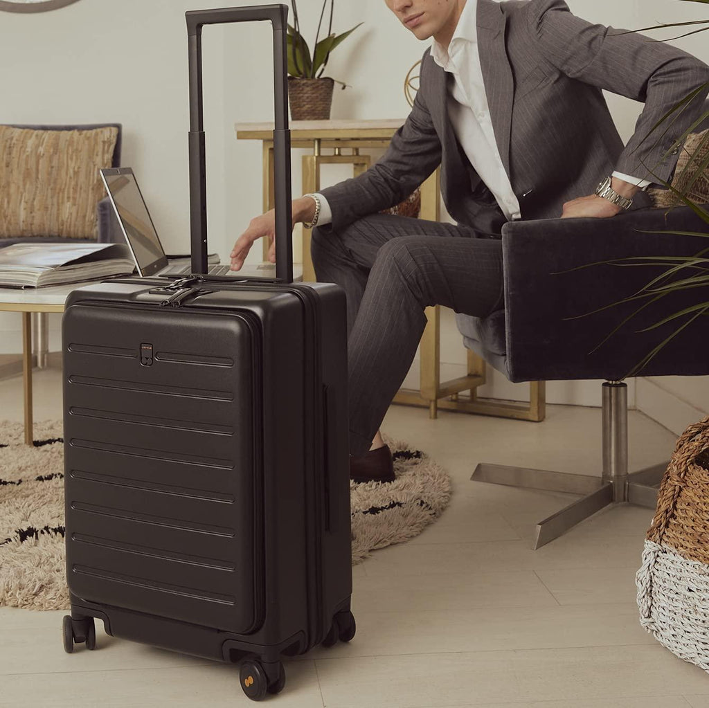 Road Runner Carry On Luggage, 20-Inch Lightweight PC Hardside Suitcase, Spinner Luggage with Front Pocket, Double TSA Locks - Black