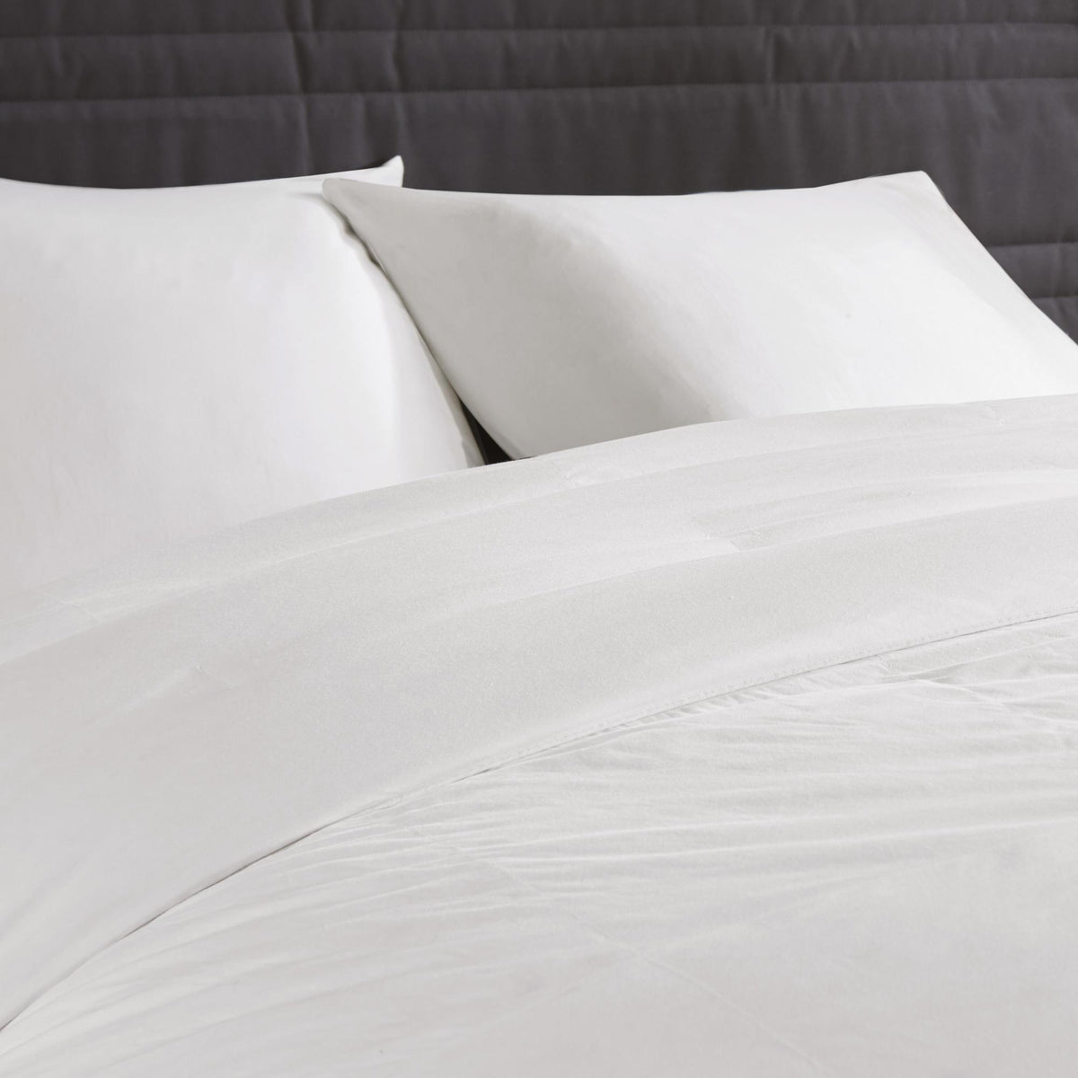 Comfort Classics Classic 300 Thread Count White Cotton Comforter, Full/Queen