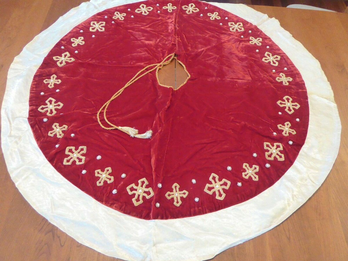 SUDHA PENNATHUR LARRED VELVET GOLD &amp; WHITE BEADED TRIM TREE SKIRT, PRE-OWNED