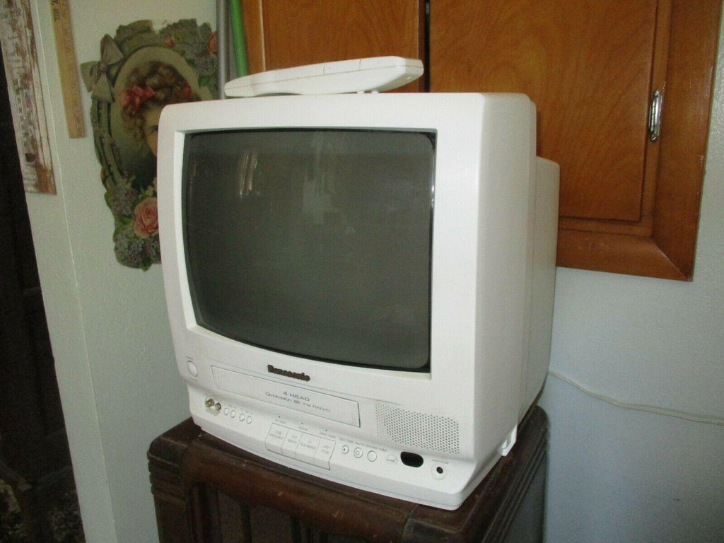 vintage panasonic tv vcr combo gaming 14'' screen