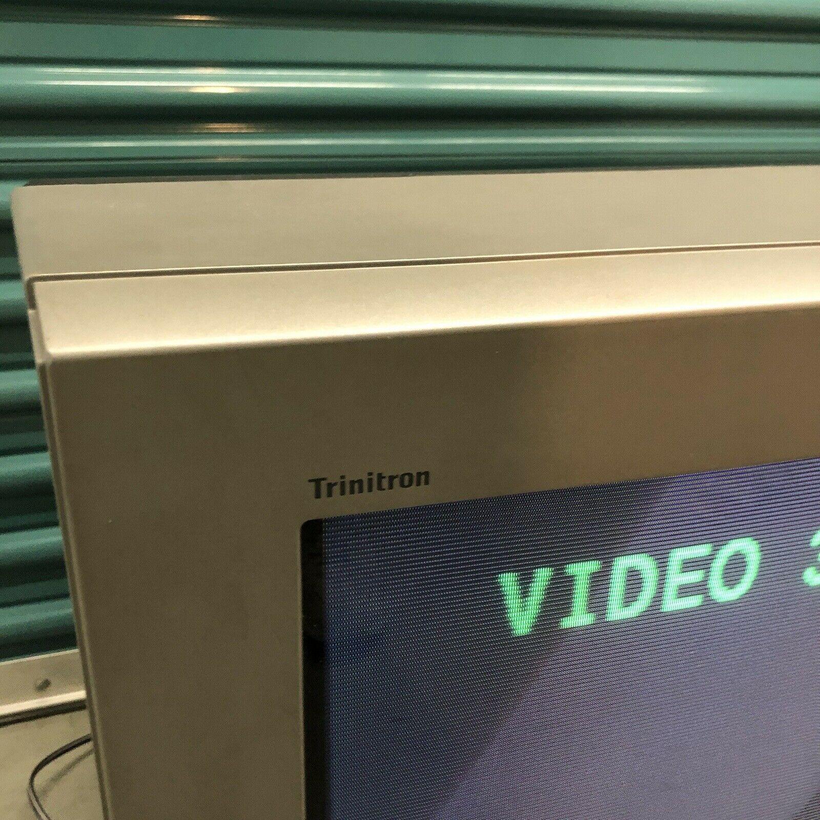 retro gaming sony kv-27fs12 trinitron color crt tv - in excellent condition