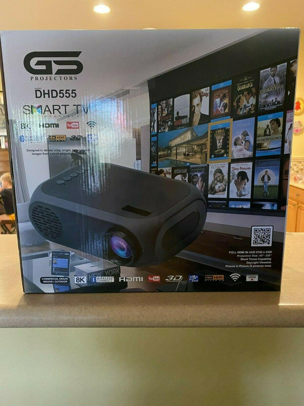 christie dhd 555-gs projection 8k smart tv - projection screen - pic in pic (9)