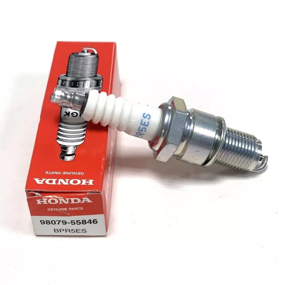 HRN216 Lawn Mower Tune Up Kit - Includes 17211-Z8B-901 Air Filter, 98079-55846 Spark Plug, 08213-10W30 12oz Bottle of 10W-30 Oil, 72531-VR8-M00 Lower Blade and 72511-VR8-M00 Upper Blade