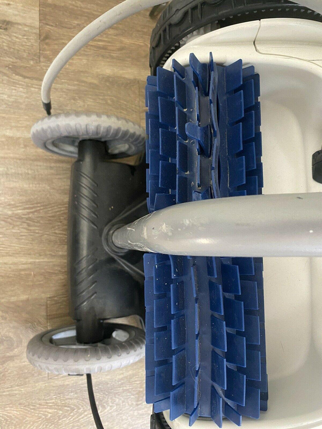 polaris p955 pool cleaner -as is-, for parts or repair