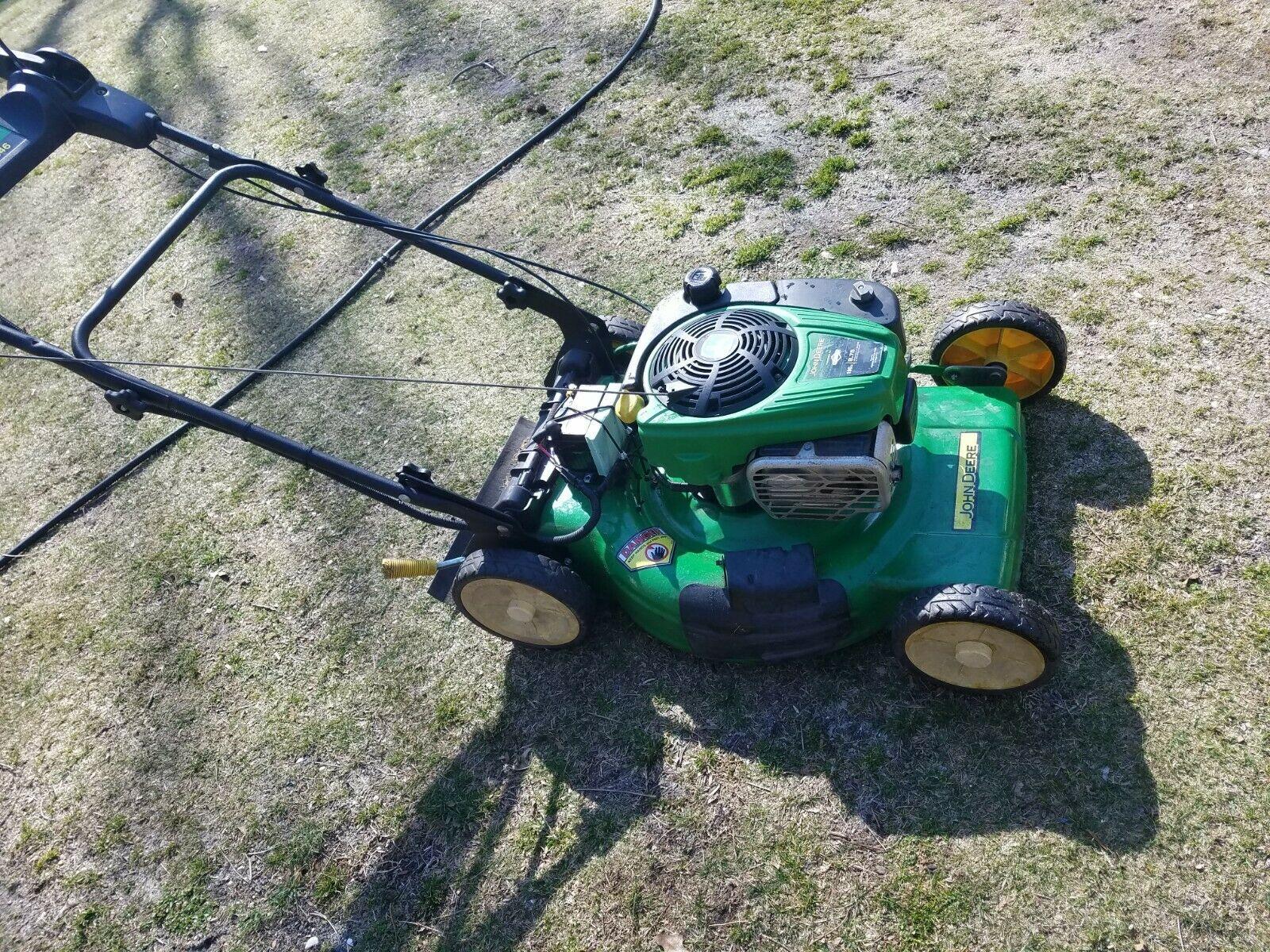 JOHN DEERE JS46 Drive System 8.75HP. Lawn Mower w/Mulcher