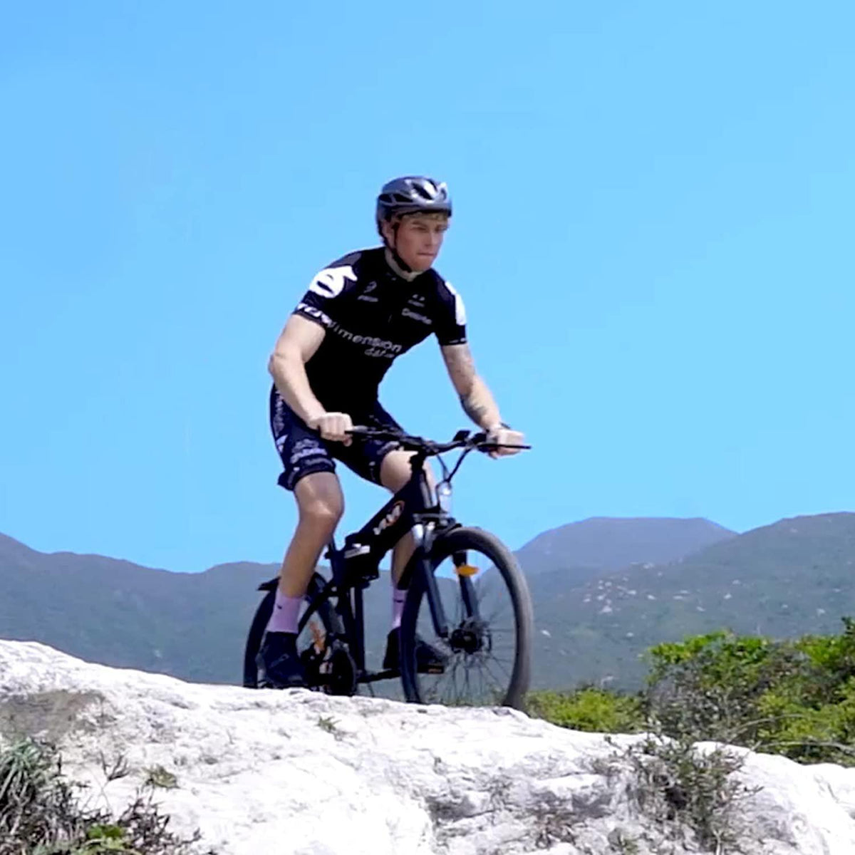 VIVI S3 Electric Bike Electric Mountain Bike, 26'' Folding Electric Bicycle for Adults, 20Mph with 36V 10.4Ah Lithium-Ion Battery, 350W Motor and Shinmano Professional 21 Speed Gears, Black