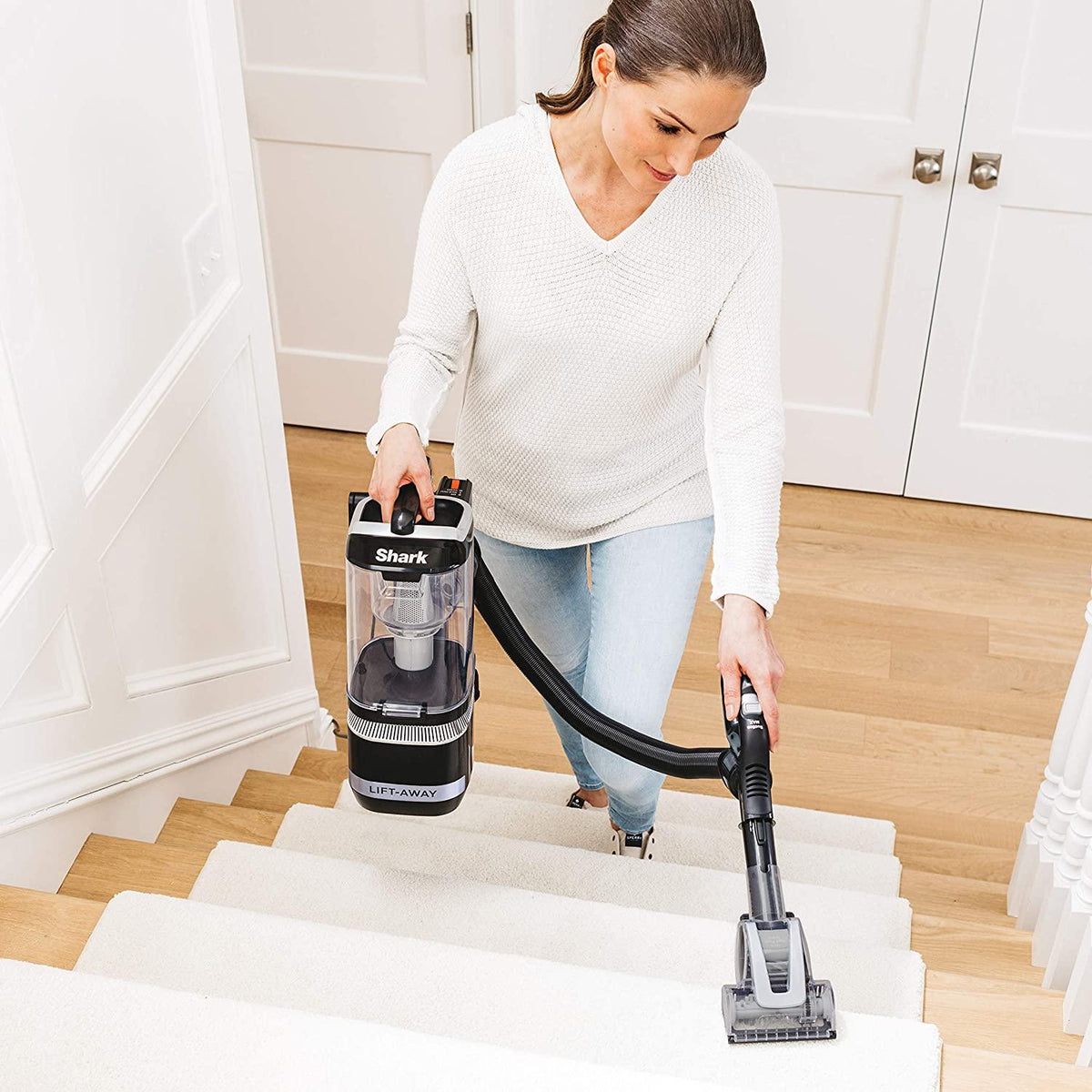 Shark LA322 Navigator Lift-Away ADV Corded Upright Vacuum with Pet Power Brush Crevice and Upholstery Tool, Black