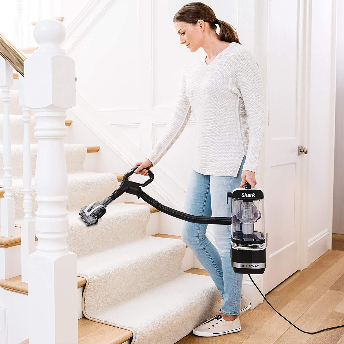 Shark LA322 Navigator Lift-Away ADV Corded Upright Vacuum with Pet Power Brush Crevice and Upholstery Tool, Black