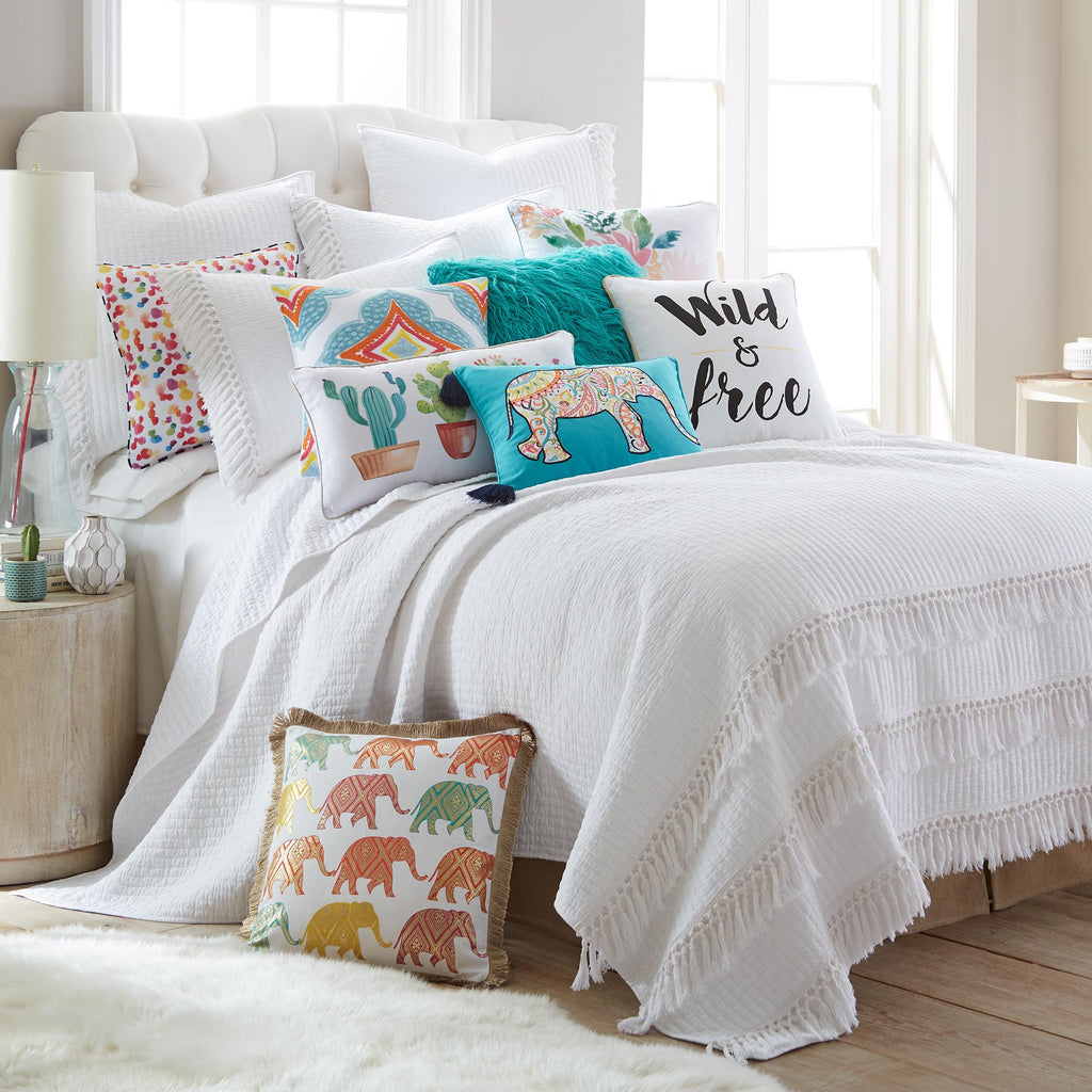 Levtex Home - Casita White Quilt Set - Twin Quilt + One Standard Pillow Sham - Frin- White - Quilt Size (68x86in.) and Pillow Sham Size (26x20in.) - Reversible - Cotton Fabric