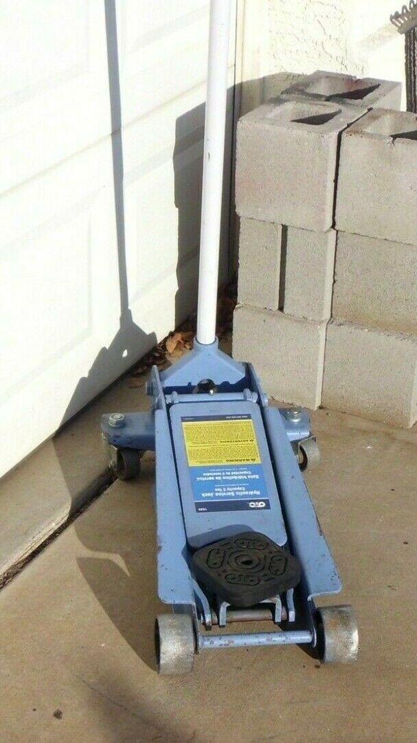 OTC 1525 2 Ton Floor Jack Assembled in USA