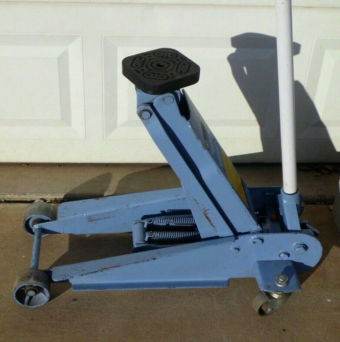 OTC 1525 2 Ton Floor Jack Assembled in USA