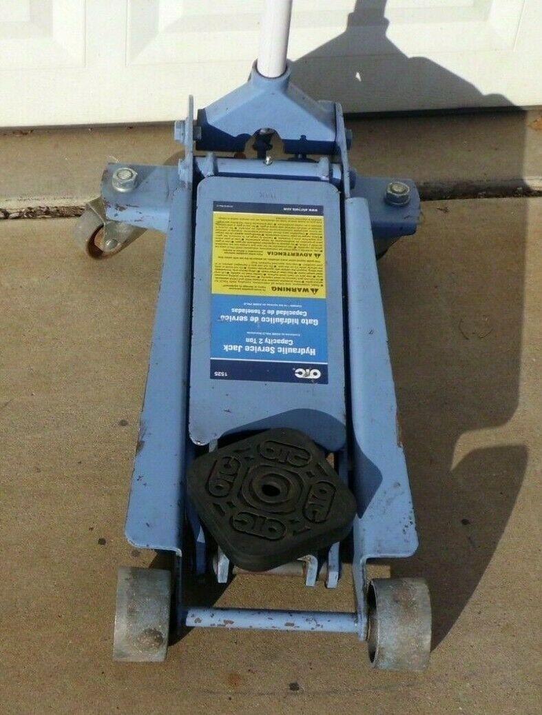 OTC 1525 2 Ton Floor Jack Assembled in USA