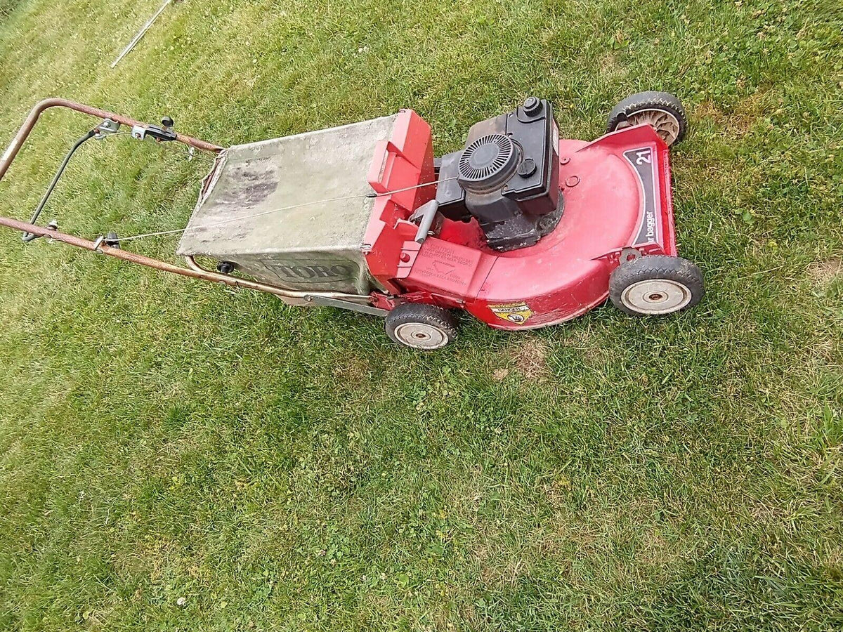 Vintage 1984 Rear Bagger 21" Variable Speed Push Mower For Collection Use