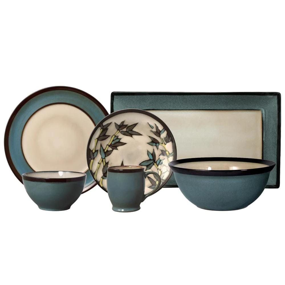 Belmont Round Blue Stalks Service for 8 With Serveware