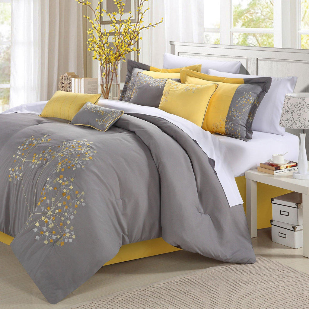 Petunia Embroidered Comforter Set by Chic Home
