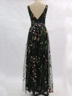 Embroidery Floral V-neck Sleeveless Maxi Dress