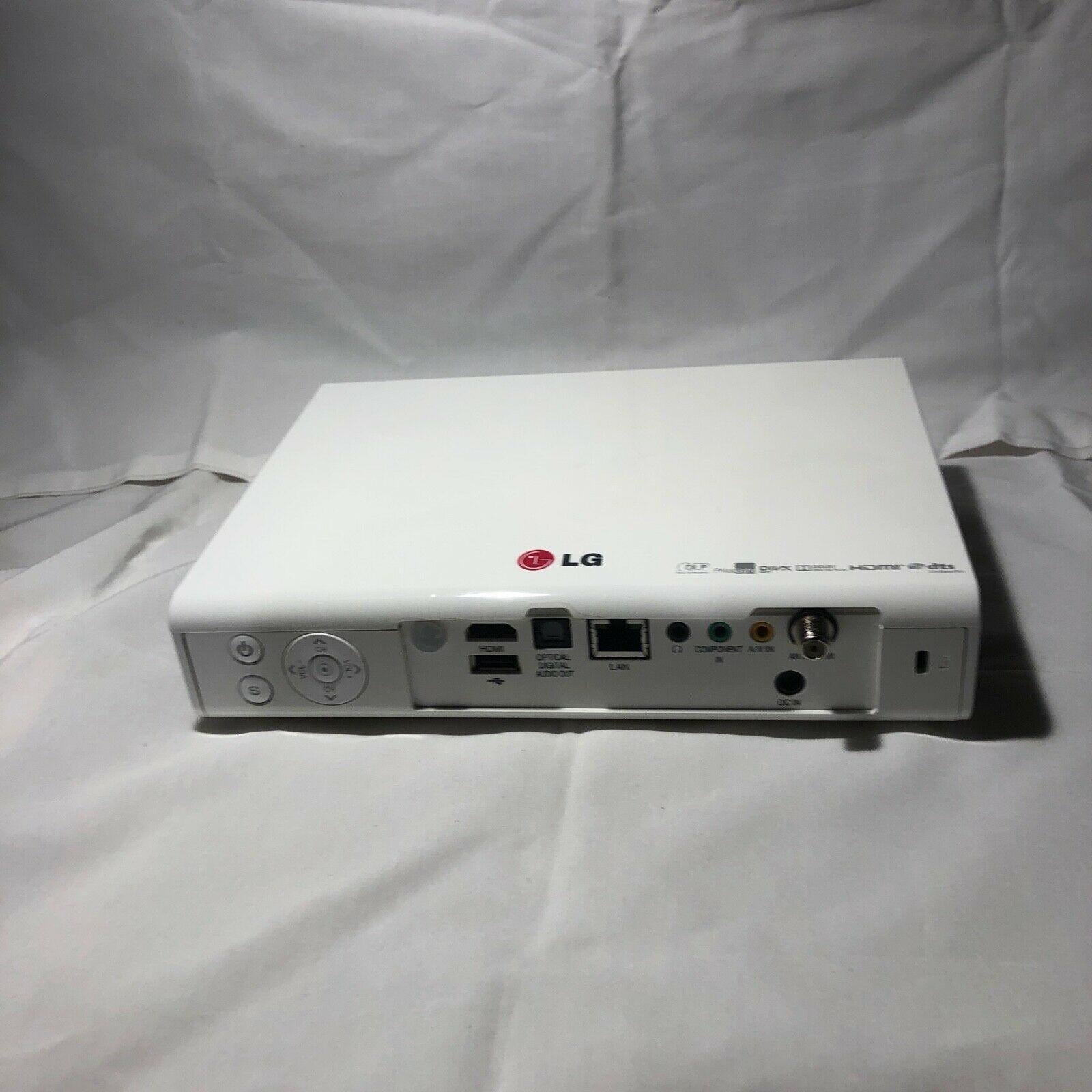 lg pa77u-je  portable led 3d  projector -smart tv - magic remote