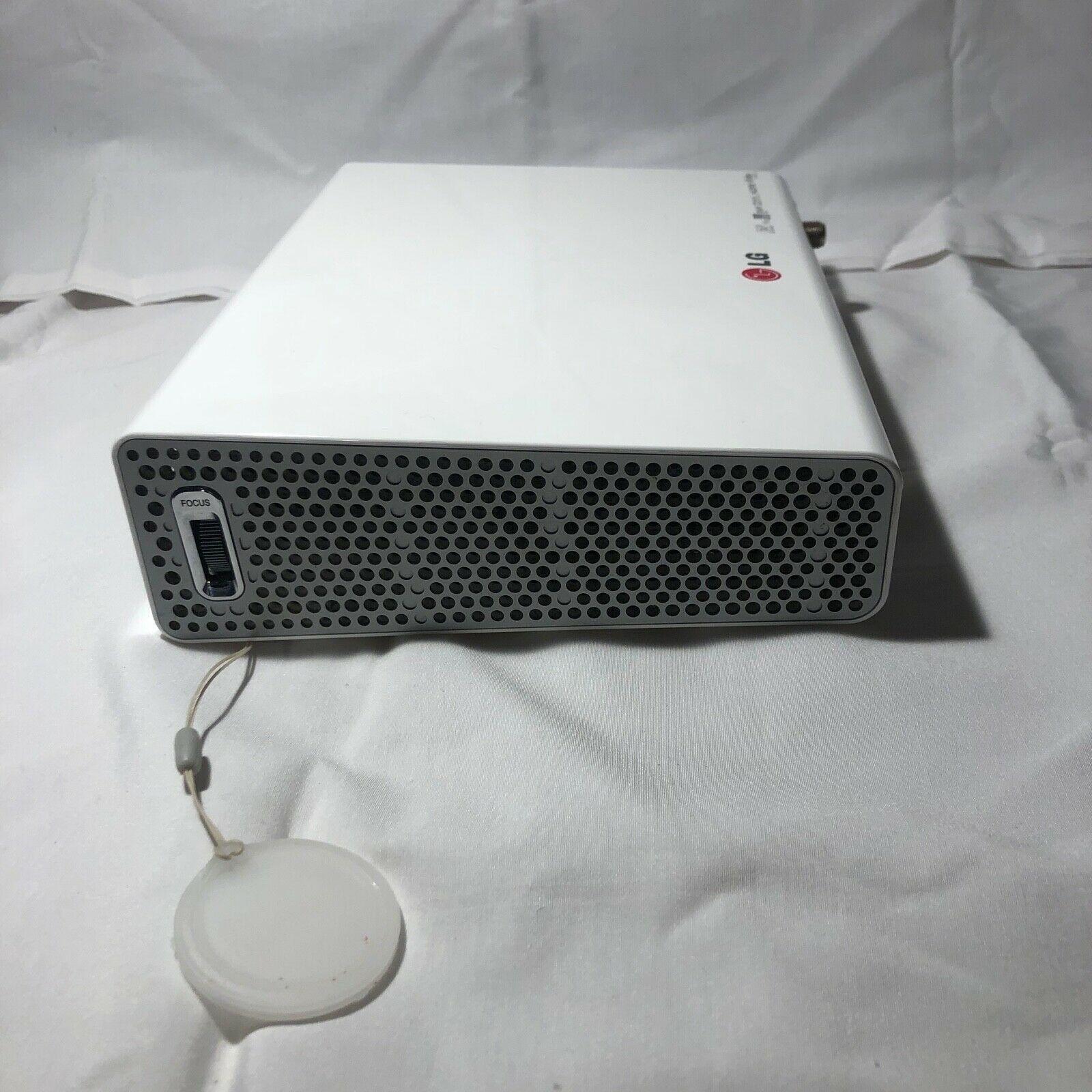 lg pa77u-je  portable led 3d  projector -smart tv - magic remote