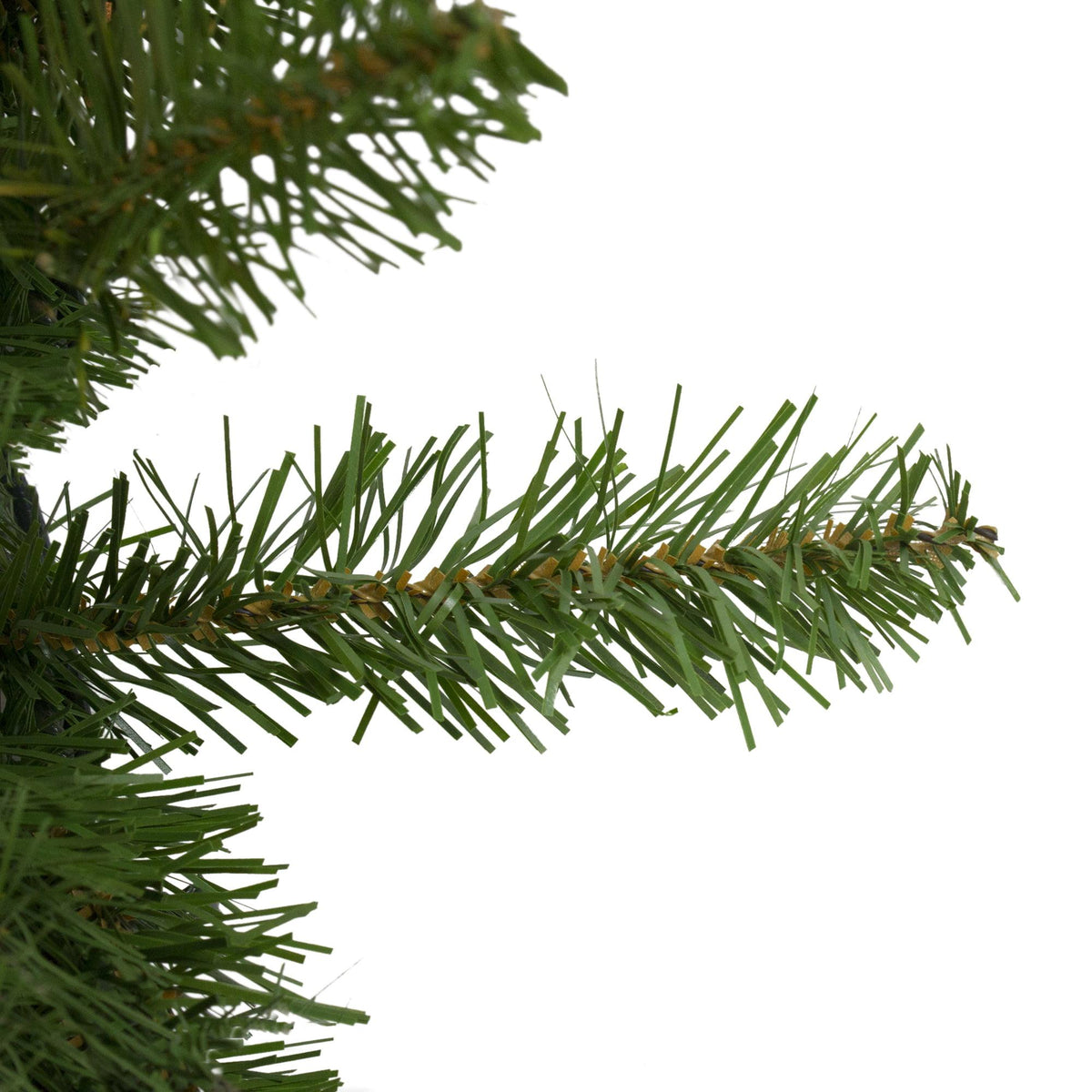 Northlight 48" Unlit Eastern Pine Artificial Christmas Wreath