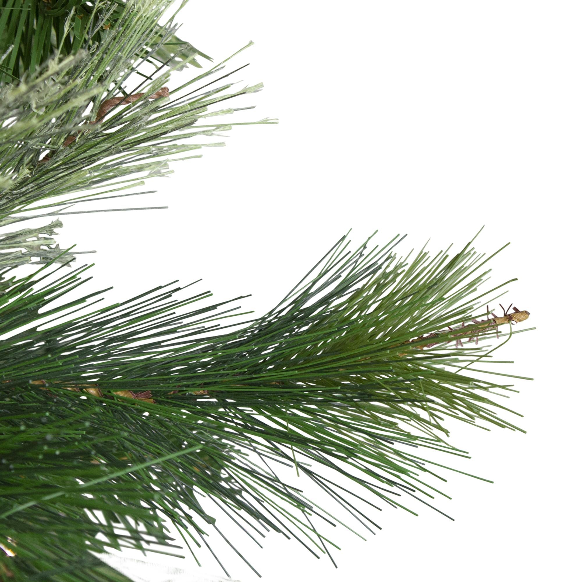 Northlight 7.5' Unlit Artificial Christmas Tree Full Ashcroft Cashmere Pine