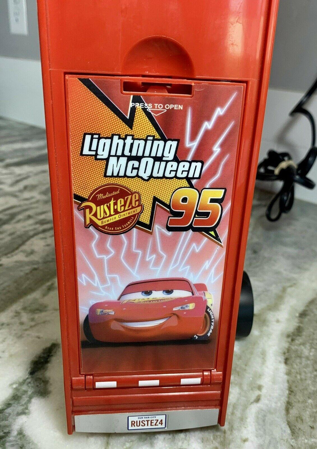 disney cars 19” lcd tv mack lightning mcqueen television w/ remote. tested works