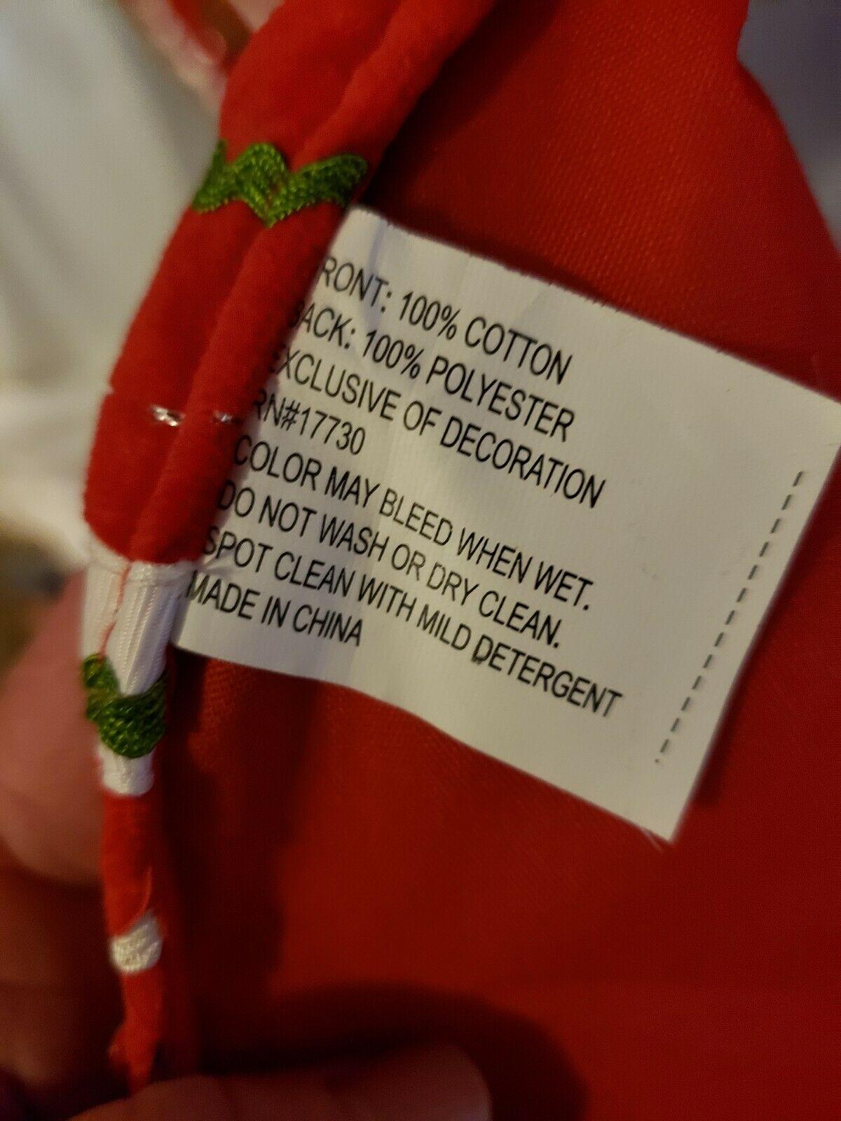 Ruby Red Cotton Christmas Tree Skirt *MINT CONDITION* Rick Rack Ribbon
