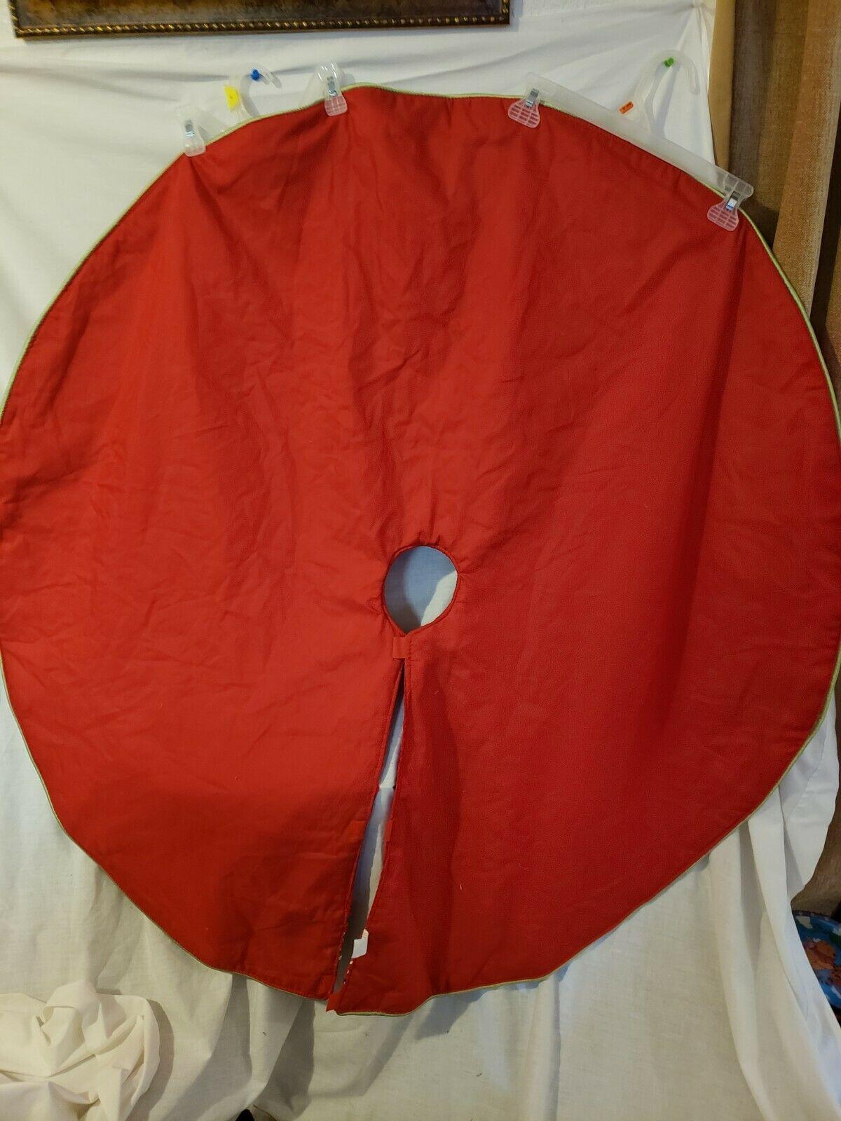 Ruby Red Cotton Christmas Tree Skirt *MINT CONDITION* Rick Rack Ribbon