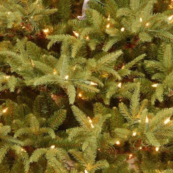 6-1/2 ft. Feel Real Fraser Grande Hinged Tree with 550 Dual Color LED Lights