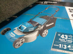 MAKITA 18V LXT BRUSHLESS 18" LAWN MOWER KIT W/4 BATTERIES (NEW) # XML03CM1