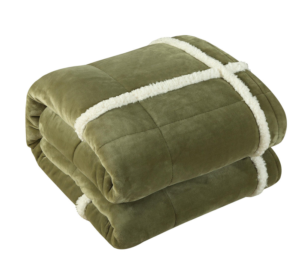 Chic Home Chiron 7-Piece Solid Comforter Set, King, Green