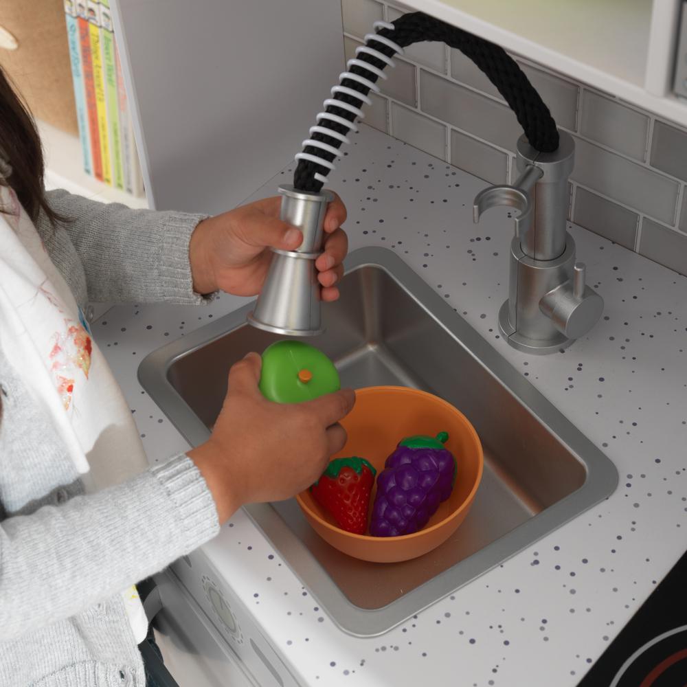 White LarPlay Kitchen