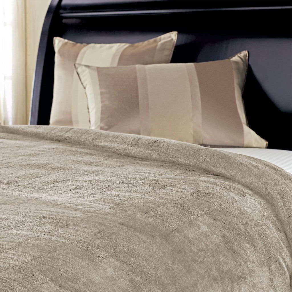 Sunbeam Electric Heated Plush Channeled Blanket, Dual Controls, Queen, Mushroom