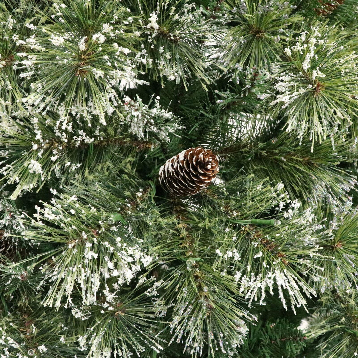 7.5-foot Cashmere Pine and Mixed Needles Pre-Lit Clear LED Hinged Artificial Chr
