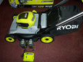 Self Propelled Lawn Mower 21 In. 40v Lithium-ion battery with 2 Batteries