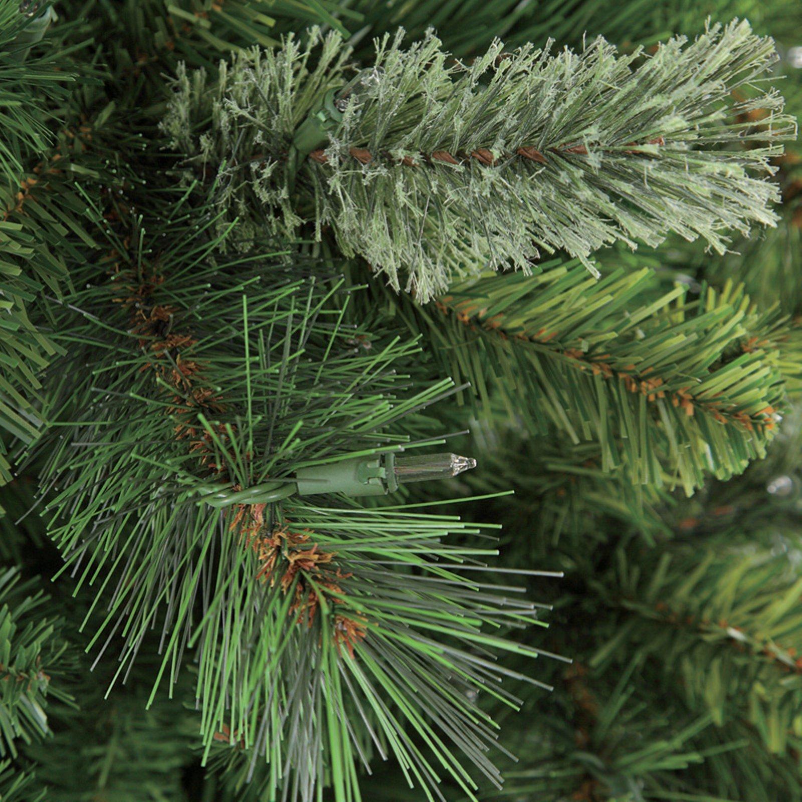 Puleo International 7.5 Pre-Lit Teton Pine Artificial Christmas Tree with 600 Clear UL-listed Lights