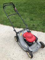 HRB215 21” Self-propelled lawn mower Great Condition