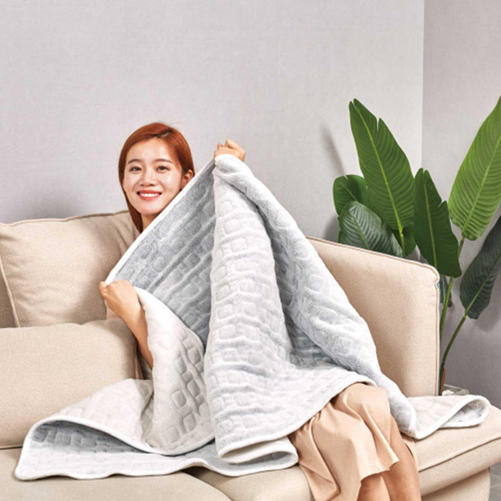 Viugreum Electric Heated Blanket, 50 x 60 inches Heated Throw Blanket with 3 Heating Levels, Washable Flannel Heating Pad, Soft Electric Heating Pad, Suitable for Home and Office