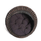 D+GARDEN Wicker Cat Bed for Indoor Cats - a Covered Modern Cat Hideaway Hut of Rattan Houses Pets in Dome Basket, Washable