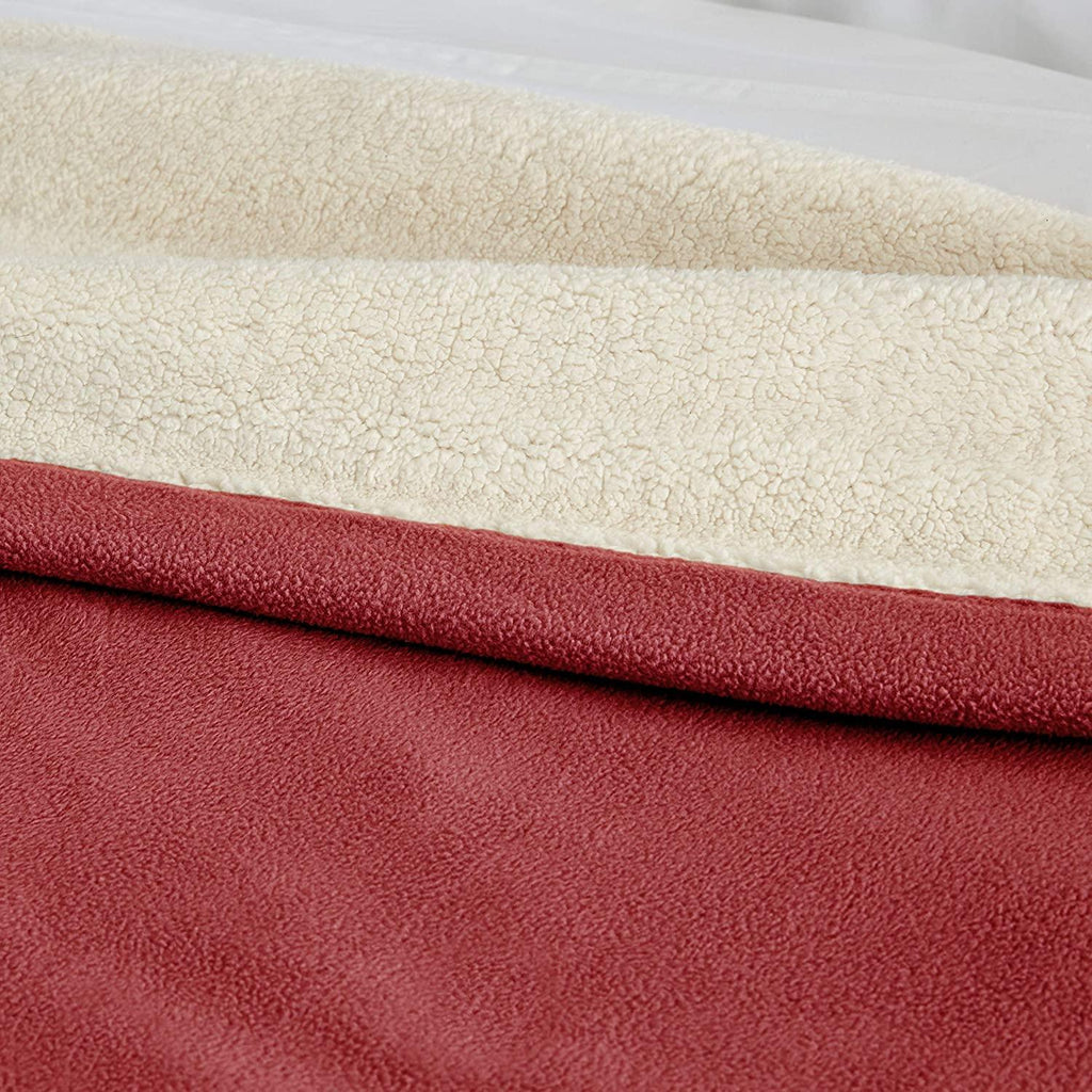 | Signature Reversible Fleece/Sherpa Electric Heated Blanket with Safe &amp; Warm Low-VoltaTechnology, Queen, Redwood