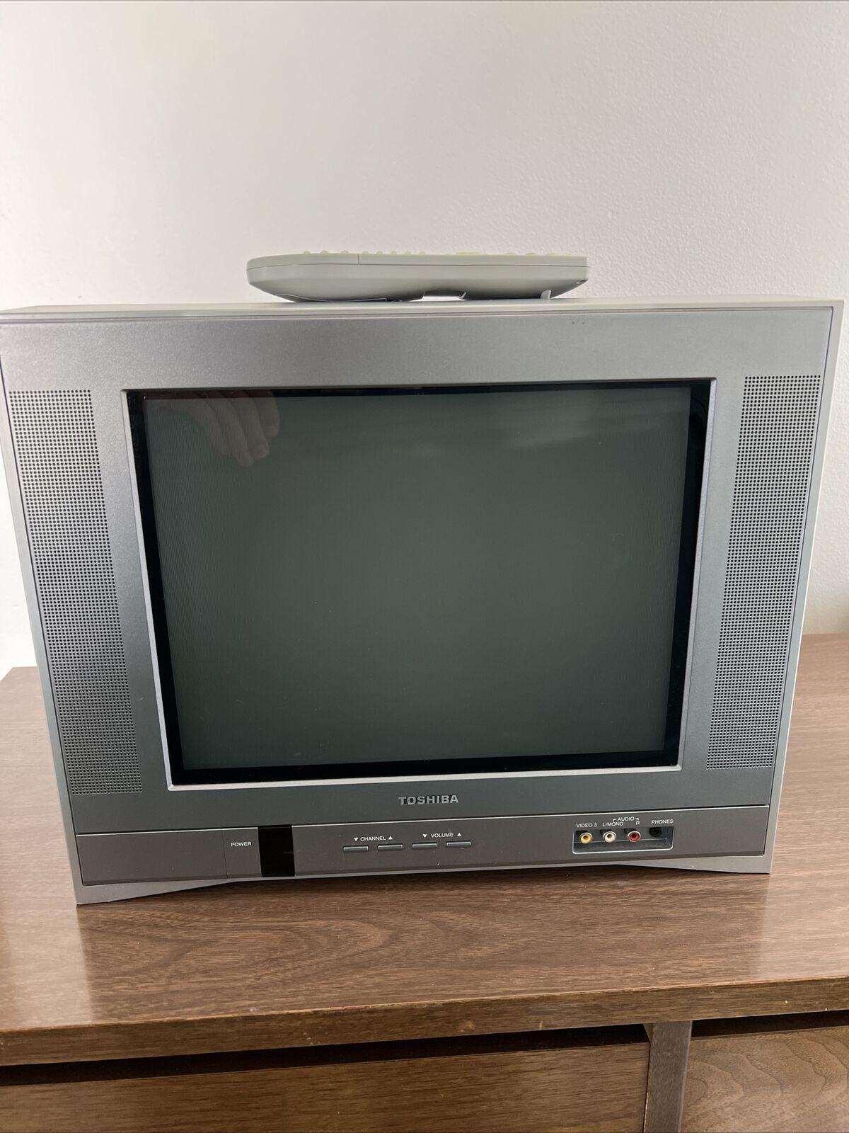 toshiba 14af44 14” crt tv for retro gaming component s-video with remote