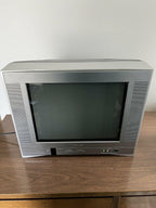 toshiba 14af44 14” crt tv for retro gaming component s-video with remote