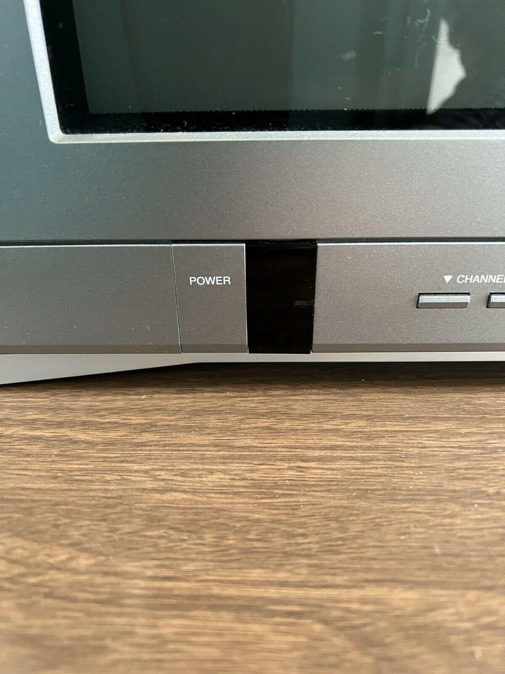 toshiba 14af44 14” crt tv for retro gaming component s-video with remote