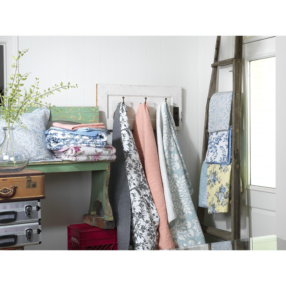 Laura Ashley Amberley Quilt Set Twin