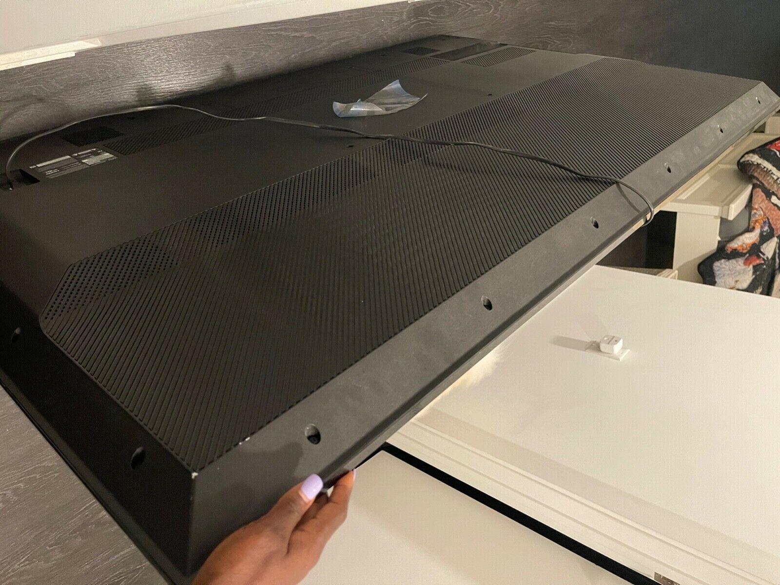 vizio smart tv 75. very rare usage!