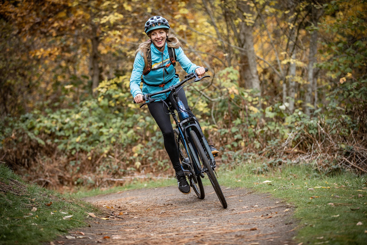 Schwinn Wanderlust Electric Hybrid Bike, 700c wheels, 7 speeds, 250-watt pedal assist motor, light blue