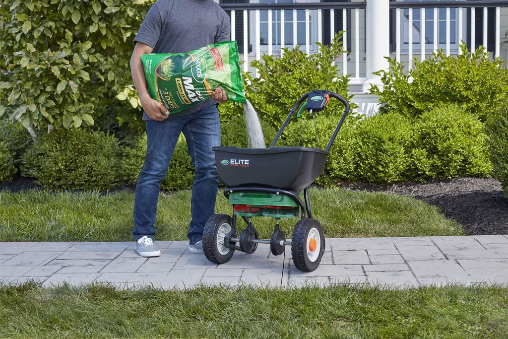 scotts green max lawn food - lawn fertilizer plus iron supplement builds thick, green lawns - deep greening in 3 days - covers 10,000 sq. ft.