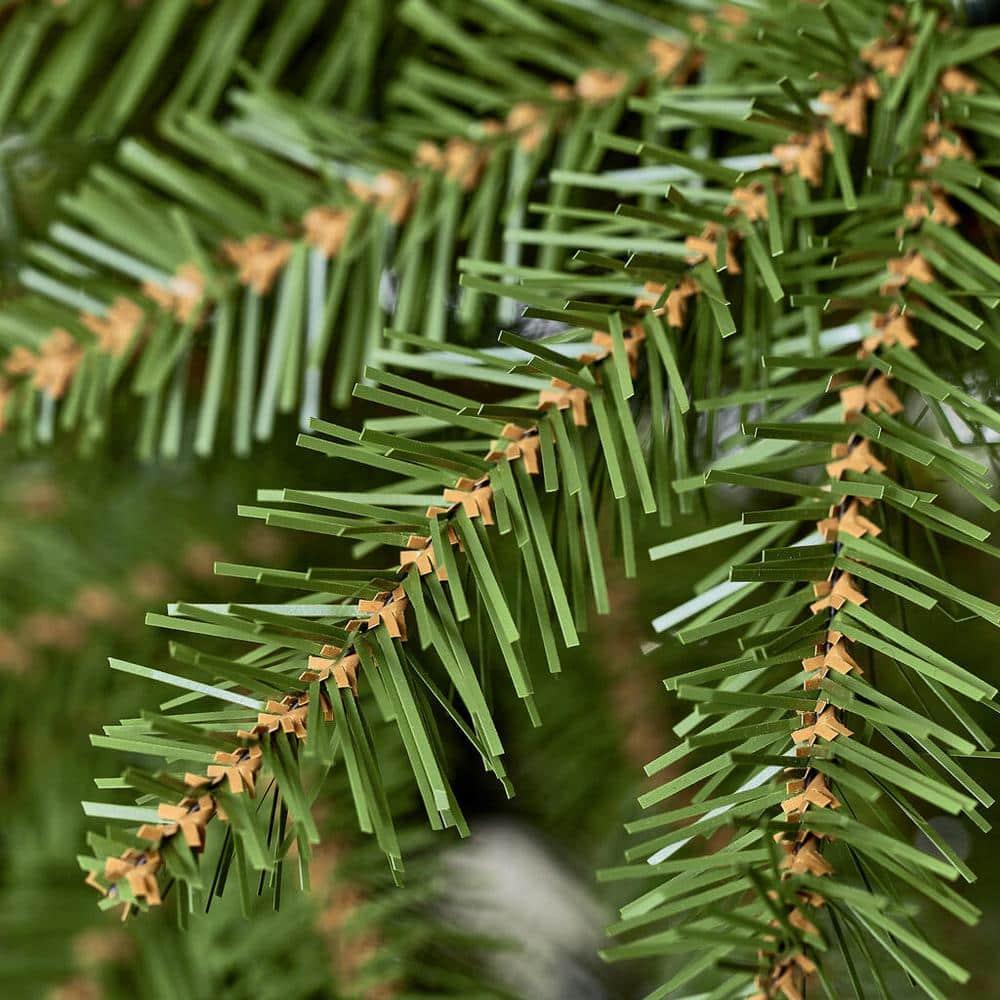 7.5 ft Dunhill Fir Unlit Christmas Tree